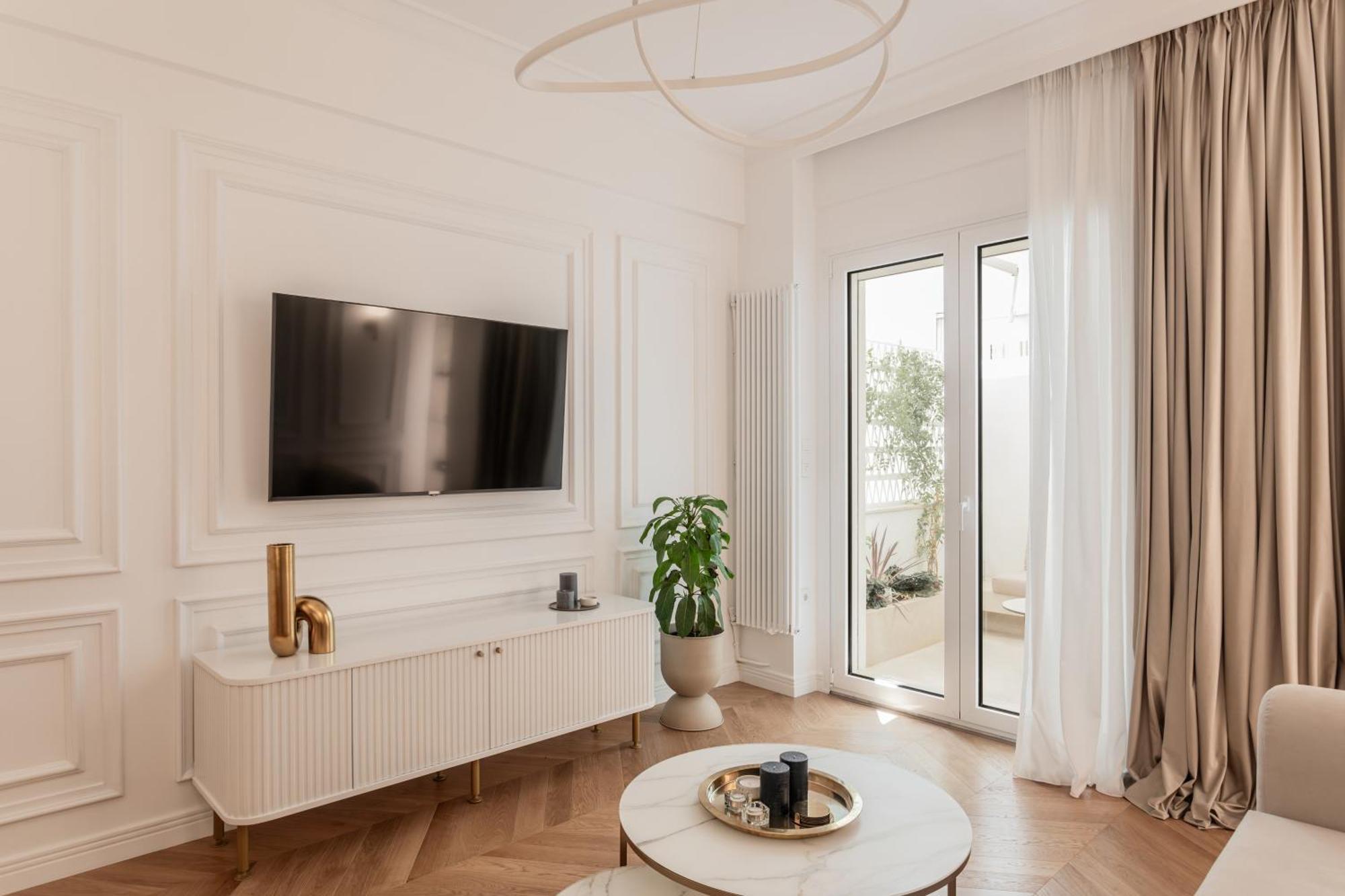 Elegant Apartment A Breath Away From The Acropolis Atenas Exterior foto