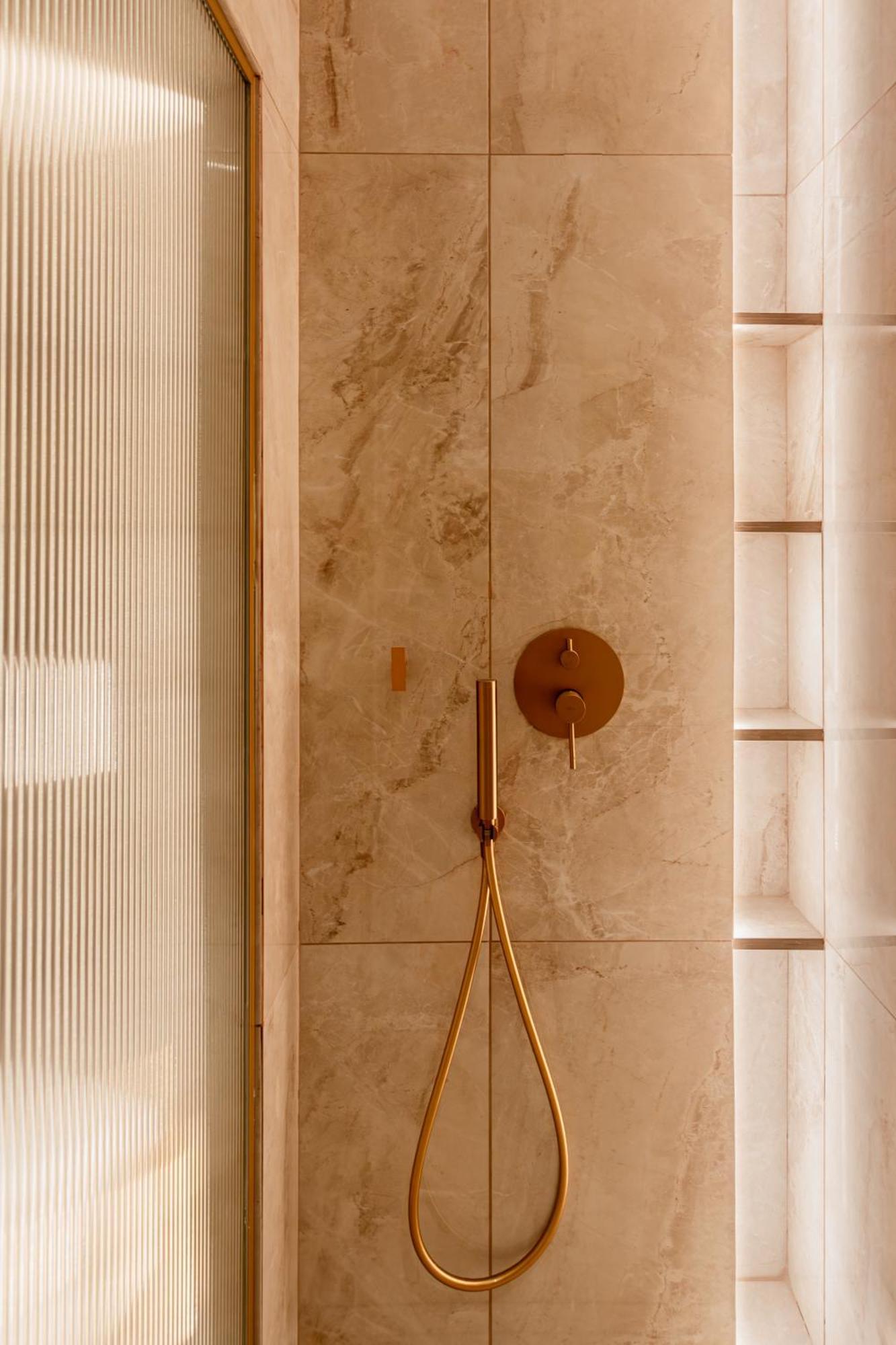 Elegant Apartment A Breath Away From The Acropolis Atenas Exterior foto